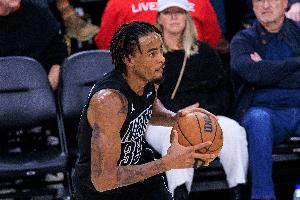 克拉克斯顿：我们真的不能再以50分输球了 这种惨败太打击士气