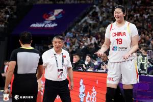 沪媒：宫鲁鸣治下的中国女篮任重道远 拿到世界杯入场券问题不大
