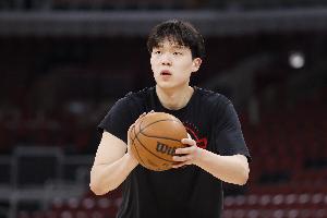 一个不丢！杨瀚森半场15分钟8中8砍17分 各种丝滑翻身勾手美如画