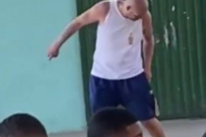 阿德里亚诺这日子是真的人间清醒呀~国王的快乐如此简单🤪