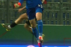 🤣正合胃口！什琴斯尼：烟花也是烟！