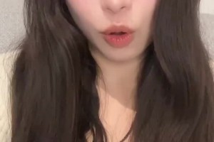 女记者：哈兰德评论张玉宁遭恶语相向，到底是谁这么自卑？