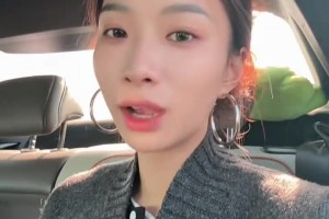 退钱姐：这两天在忙F1没看国足，早上看到比分后感觉天塌了😅