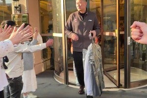 当NBA巨人走进现实世界：那些被尺寸困住的幽默和无奈(￣Д ￣)