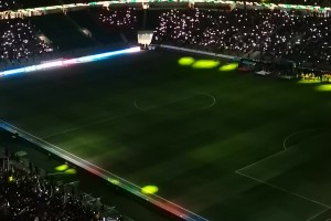 国内主场天花板，现场实拍国安赛前工体上演震撼灯光秀🔥