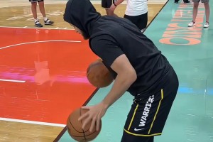 😎这球感真的好柔和 ...
