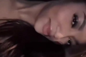 小姑娘成熟了！安吉尔-里斯这自拍真是性感诱惑啊😍