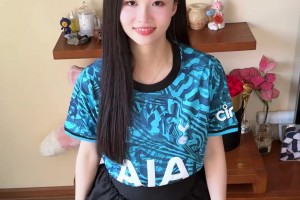 说一声梦鸽真可爱不过分吧~梦鸽是众多足球女博主最耐看的🥰