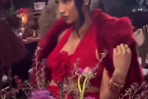看了杰伦-格林40岁的女友，不得不佩服这小伙真的有点东西😍