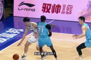 杨瀚森对比同期的王哲林，到底谁的表现更加惊艳?