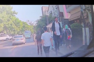 心碎！当骑士被步行者淘汰后骑士球迷们都哭了