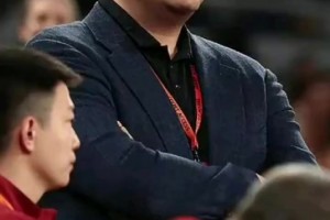 杨毅爆料：归化李凯尔是CBA某国企出钱办的，之后想再用他还得再给钱😲
