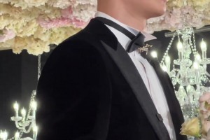 广厦夺冠 胡金秋喜极而泣泪洒赛场！上一次看他哭泣还是在婚礼上