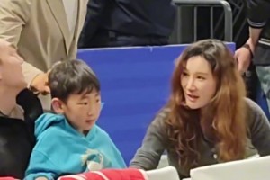 大6岁妻子发文力挺周琦，透露曾用离婚逼其回国！