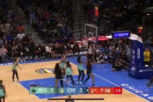今天8中0！安吉尔-里斯篮下连续上丢+吃帽，这也太离谱了🥶
