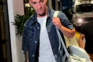 错怪你了？滕哈赫曾劝阻曼联别买安东尼，高层不听硬要买😮