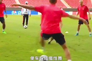 拜仁之魂，足球界逗比！穆勒定义自己是空间阅读者