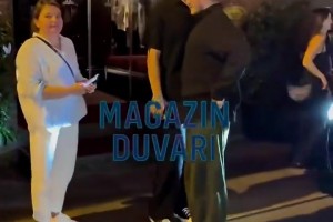 申京带女友度假，隐隐也能看见是大美女