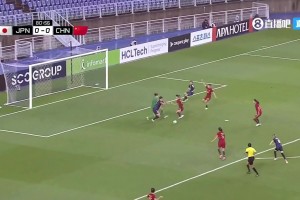 日本女足又又打中国女足身后，解说：日本女足反越位很搞心态啊！