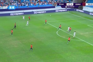 韦世豪抢点破门！蓉城1-0领先青岛海牛