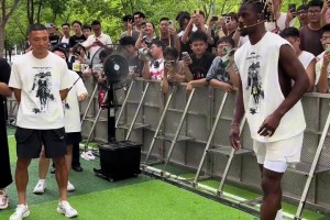 🤩妥妥驸马爷！维金斯穿古装斗舞玩投壶喝胡辣汤！