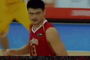 此前06年斯坦科维奇杯 姚明最后准绝杀以63-61澳大利亚~