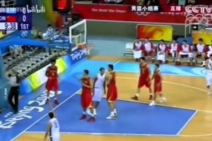 我要1打5！来看国际赛场字母哥需要几个人防！