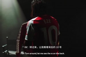 回家！伊恩赖特亲自给埃泽做专访，亨利特意录制视频为其庆祝🫡