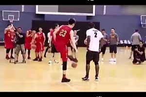 欧文1v1张镇麟，感觉德鲁大叔都没咋发力比赛就结束了😮